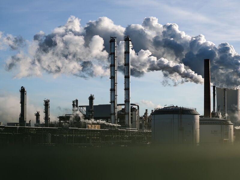 Schneider will die Chemieindustrie entlasten. (Archivbild) - Foto: Jan Woitas/dpa