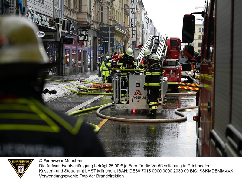 FW-M: Großeinsatz von Feuerwehr und Rettungsdienst bei Wohnungsbrand (Ludwigsvorstadt) - Foto: presseportal.de