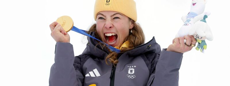 Freudenschrei: Daniela Maier mit der Goldmedaille - Foto: Oliver Weiken/dpa