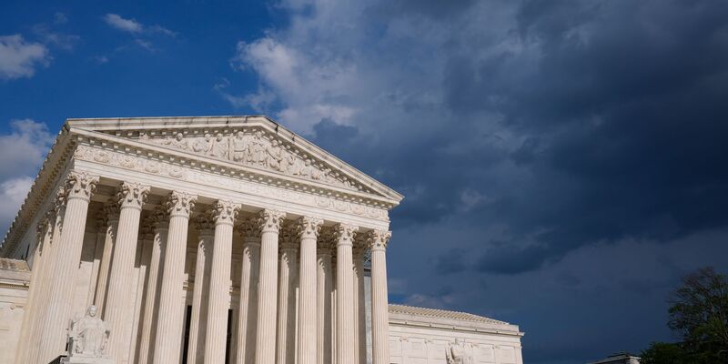 Trump hat im Streit um seine aggressive Zollpolitik eine Niederlage vor dem Supreme Court kassiert. (Archivbild) - Foto: Susan Walsh/AP/dpa