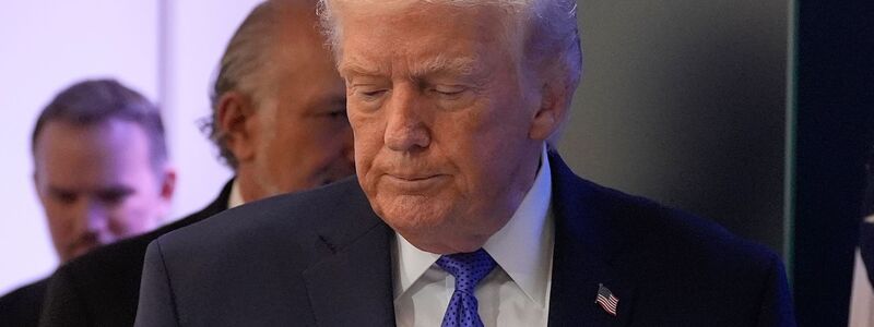 Der Supreme Court hat viele seiner Zölle für illegal erklärt - nun reagiert Trump. - Foto: Alex Brandon/AP/dpa