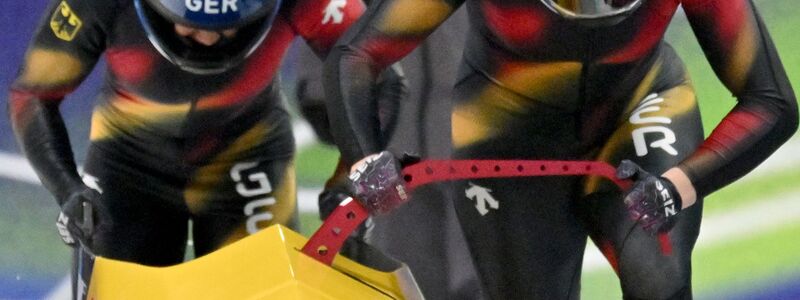 Laura Nolte (Pilotin) und Anschieberin Deborah Levi (Deutschland) legten im ersten Lauf gleich Start- und Bahnrekord hin. - Foto: Robert Michael/dpa