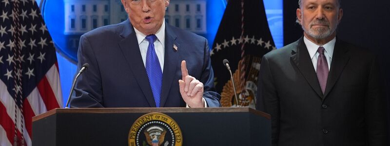 Nach Ansicht des Obersten Gerichts sind viele von Trumps Zöllen illegal. - Foto: Evan Vucci/AP/dpa