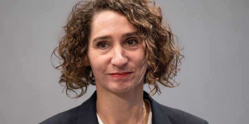 EVG-Vize Cosima Ingenschay will den geplanten Stellenabbau bei DB Cargo deutlich abmildern. (Archivbild) - Foto: Boris Roessler/dpa