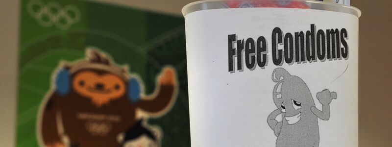 Dauerbrenner bei Olympia: Schon 2010 in Vancouver waren die Kondome im olympischen Dorf Gesprächsthema. (Archivbild) - Foto: Peter Kneffel/dpa