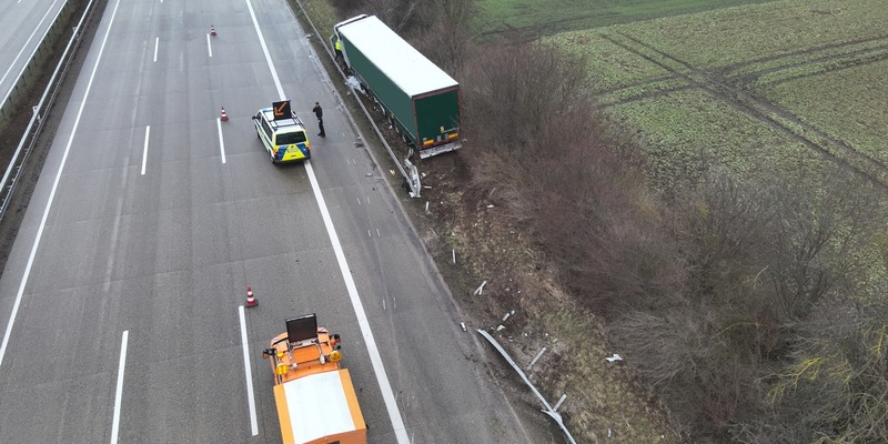 POL-HI: Kleiner Unfall - große Auswirkung mit hohem Sachschaden - Foto: presseportal.de