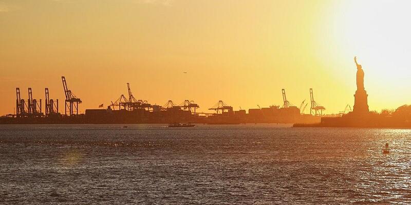 New Yorker Hafen und Freiheitsstatue (Archiv) - Foto: via dts Nachrichtenagentur