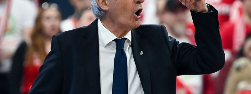 Svetislav Pesic und die Bayern-Basketballer verpassten das Pokal-Endspiel in eigener Halle. - Foto: Sven Hoppe/dpa