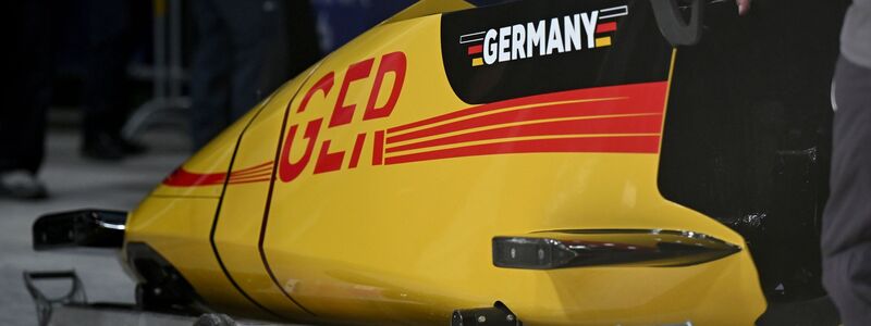 Der FES-Schlitten bei den Frauen wurde komplett mit Männer-Material ausgestattet. - Foto: Robert Michael/dpa