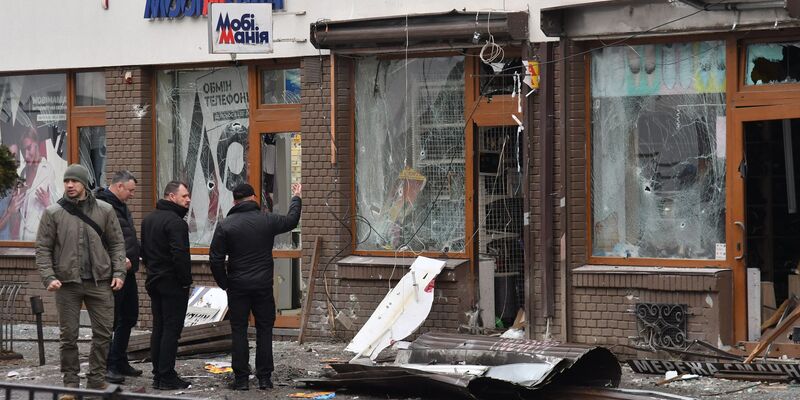 Die Explosionen ereigneten sich kurz nach Mitternacht. - Foto: Mykola Tys/AP/dpa