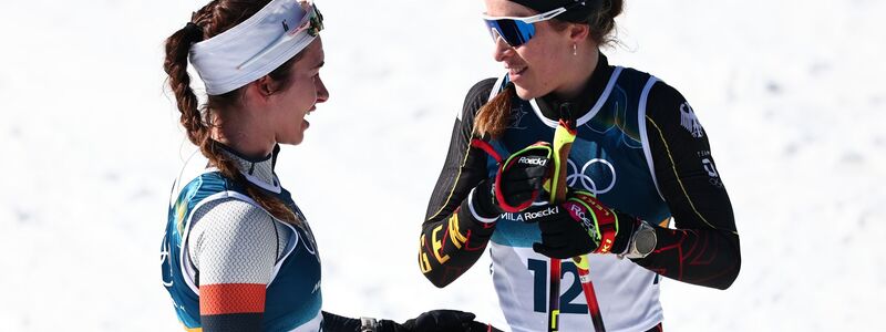 Darija Neprjajeva (l) erklärt ihren Pauxpas. - Foto: Daniel Karmann/dpa