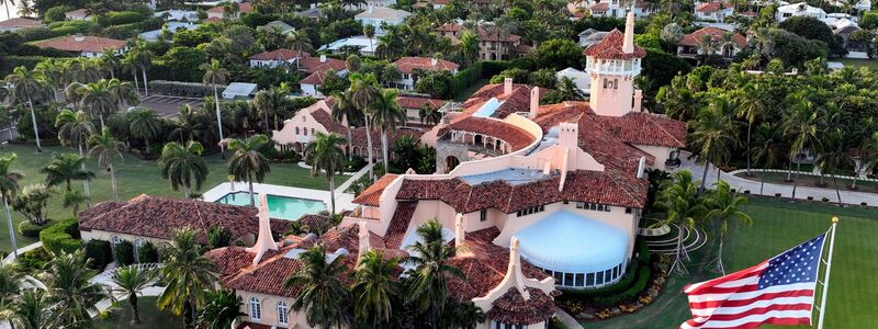 Ein Mann soll in den gesperrten Bereich des Anwesens von Donald Trump eingedrungen sein. (Archivbild) - Foto: Steve Helber/AP/dpa