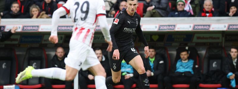 Gladabchs Yannik Engelhardt: wenig Durchkommen gegen den SC Freiburg. - Foto: Philipp von Ditfurth/dpa