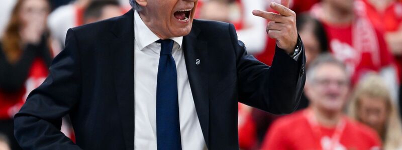 Svetislav Pesic und die Bayern-Basketballer haben das erste Saisonziel verpasst. - Foto: Sven Hoppe/dpa