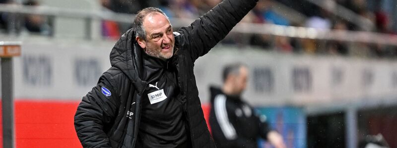 Frank Schmidt stand kurz vor einem Sieg gegen Stuttgart. - Foto: Harry Langer/dpa