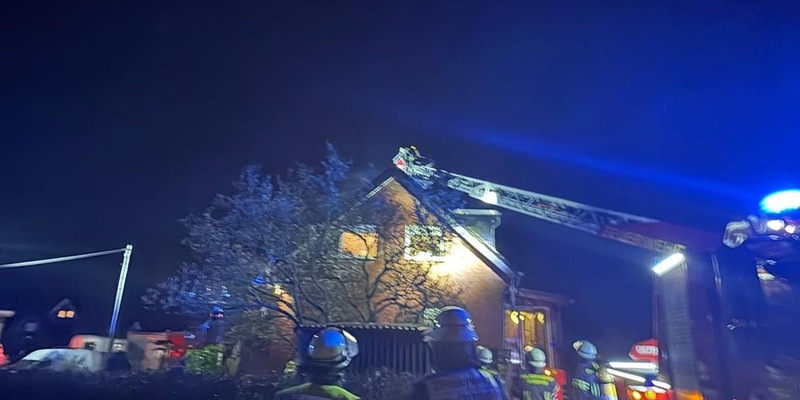 FW-WRN: Kaminbrand an der Selmer Landstraße - Foto: presseportal.de