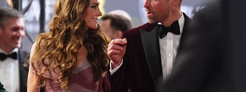 Kate und William zeigten sich ebenso bei der Verleihung. - Foto: James Manning/PA Wire/dpa