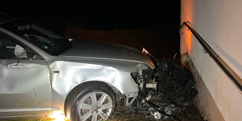 POL-GM: Alkoholisierter 34-Jähriger kommt von Straße ab - Foto: presseportal.de