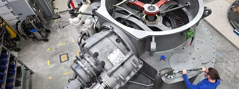 Die Unternehmen in Deutschland sind zufriedener mit ihren aktuellen Geschäften. (Archivbild) - Foto: Bernd Weißbrod/dpa