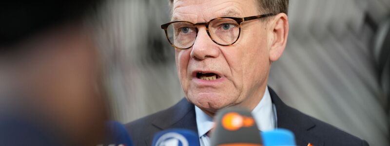 Hofft darauf, dass Ungarn seine Blockade schnell aufhebt: Deutschlands Außenminister Johann Wadephul. - Foto: Virginia Mayo/AP/dpa