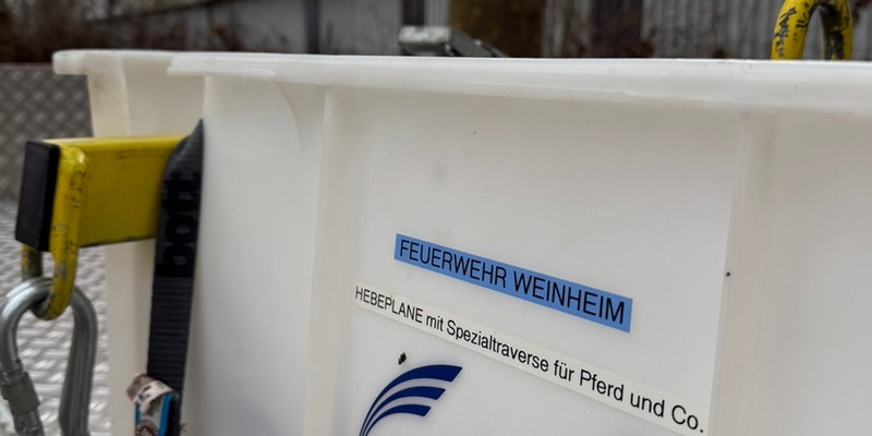 FW Weinheim: Feuerwehr Weinheim unterstützt mit Hebegeschirr in Lampertheim - Foto: presseportal.de