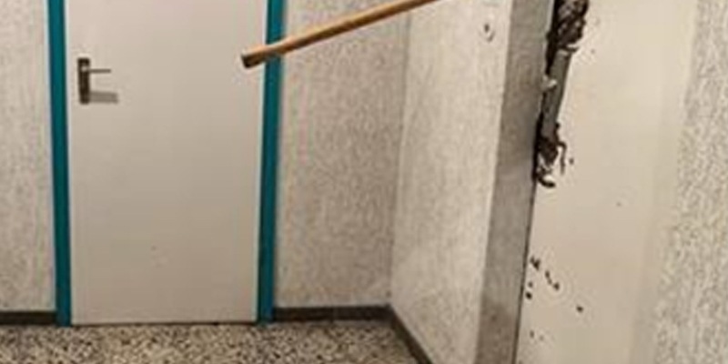 POL-MK: Einbrecher mit großer Axt - Polizei fragt - Foto: presseportal.de