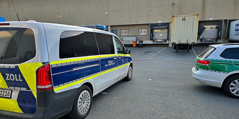 HZA-DO: Kontrolle eines Logistikzentrums / Zoll beendet illegalen Aufenthalt und illegale Beschäftigung in 33 Fällen - Foto: presseportal.de