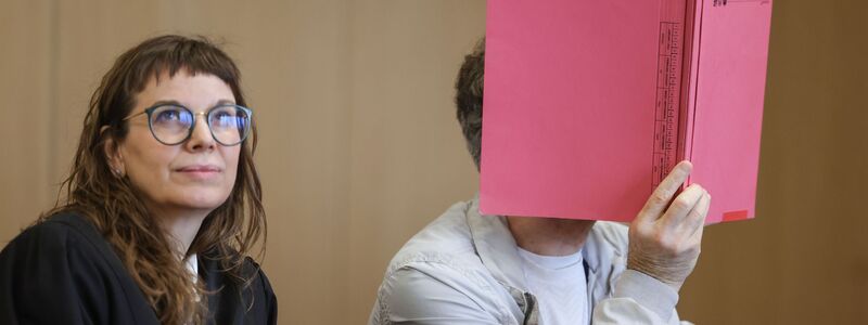 Verteidigerin Piel: «Mein Mandant bestreitet die Vorwürfe» - Foto: Oliver Berg/dpa