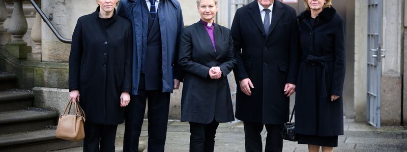 Bundespräsident Frank-Walter Steinmeier nahm am Berliner Friedensgebet für die Ukraine teil. - Foto: Bernd von Jutrczenka/dpa