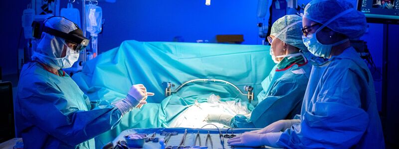 Zugewanderte Ärzte sind häufig besonders jung. (Symbolbild) - Foto: Sina Schuldt/dpa