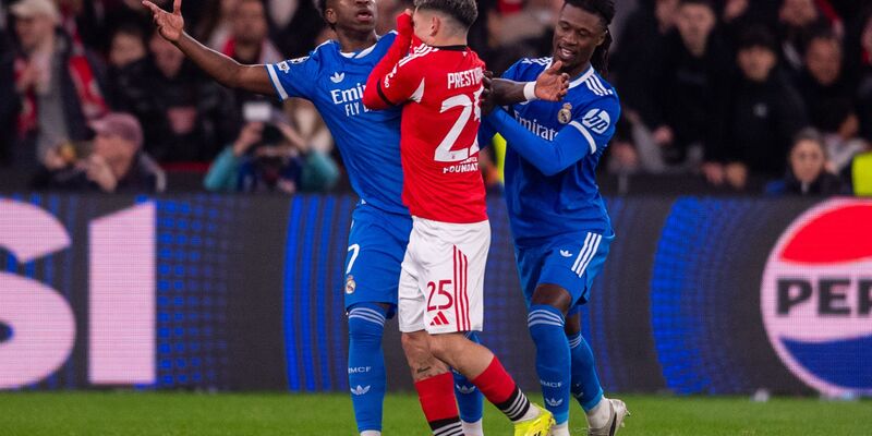 Gianluca Prestianni (m) ist mit nach Madrid gereist. (Archivbild) - Foto: Miguel Lemos/ZUMA Press Wire/dpa