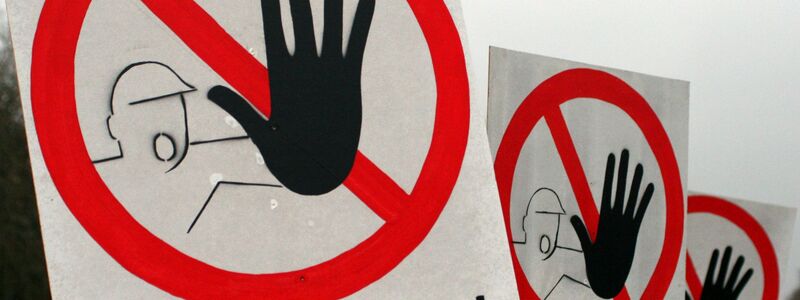 Asbestfasern können sich in der Lunge festsetzen und Krebs erregen. (Symbolbild) - Foto: picture alliance / dpa