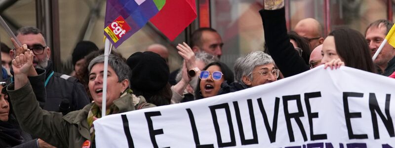 Auch streikendes Personal machte dem Louvre zuletzt zu schaffen. (Archivbild) - Foto: Christophe Ena/AP/dpa