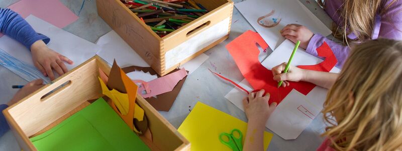 Auch nachmittags in der Schule: Ab Herbst haben Erstklässler einen Anspruch auf Ganztagsbetreuung. (Symbolbild) - Foto: Uwe Anspach/dpa