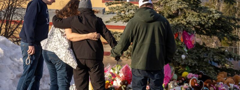 Die Gewalttat von Tumbler Ridge führte in Kanada zu großer Trauer. (Archivbild)  - Foto: Christinne Muschi/The Canadian Press/AP/dpa