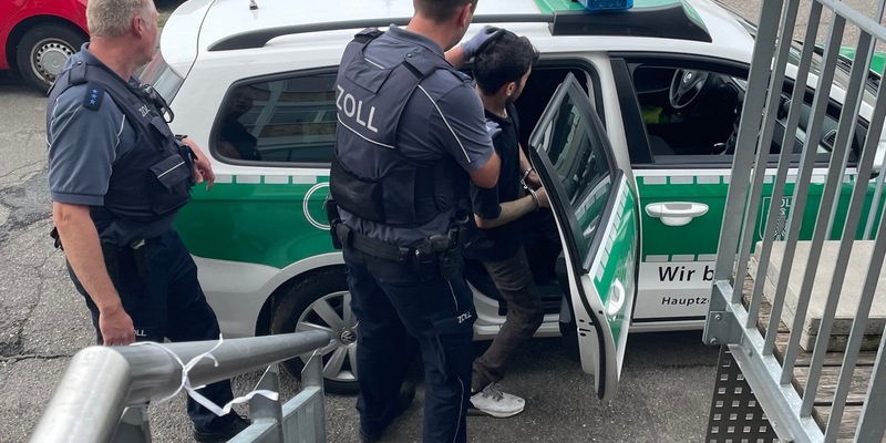 HZA-UL: Bekämpfung der Schwarzarbeit/Zoll-Bilanz 2025: Zielgenaue Kontrollen führen zu mehr Verfahren/Haftstrafen fast verdoppelt/Bußgelder um 20 Prozent gestiegen - Foto: presseportal.de