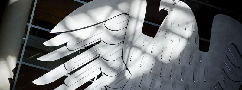 Der Staat hat im vergangenen Jahr erneut deutlich mehr Geld ausgegeben, als er eingenommen hat. (Symbolbild) - Foto: Kay Nietfeld/dpa