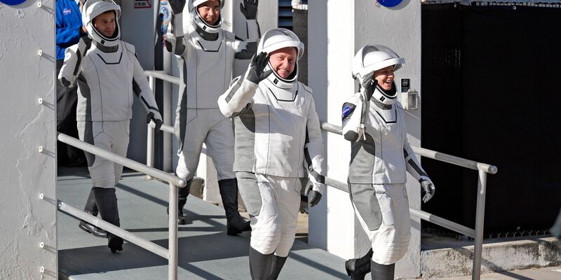 Die «Crew 11» war vorzeitig zurück zur Erde geholt worden. (Archivfoto) - Foto: John Raoux/AP/dpa