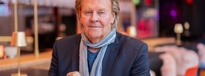 Carpendale im Düsseldorfer Schlager-Café - Foto: Rolf Vennenbernd/dpa