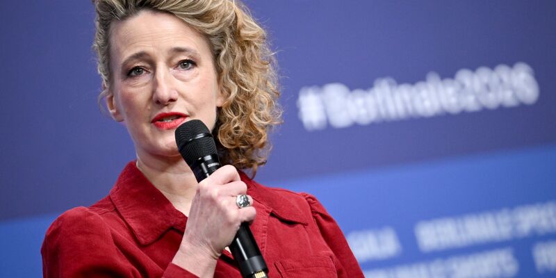Filmschaffende haben sich hinter die Berlinale-Leiterin gestellt. (Archivbild) - Foto: Britta Pedersen/dpa