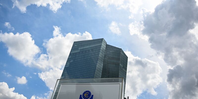 Die Geldpolitik fordert Tribut: Nächstes Verlustjahr für die Europäische Zentralbank. (Archivbild) - Foto: Arne Dedert/dpa