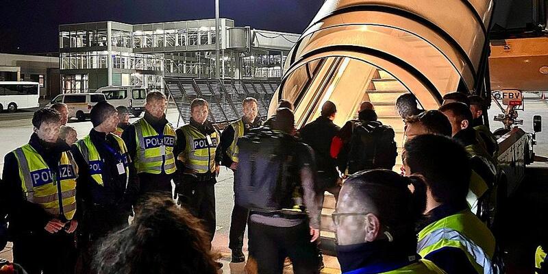 Abschiebung von afghanischen Straftätern am 26.02.2026 - Foto: Bundespolizei via dts Nachrichtenagentur