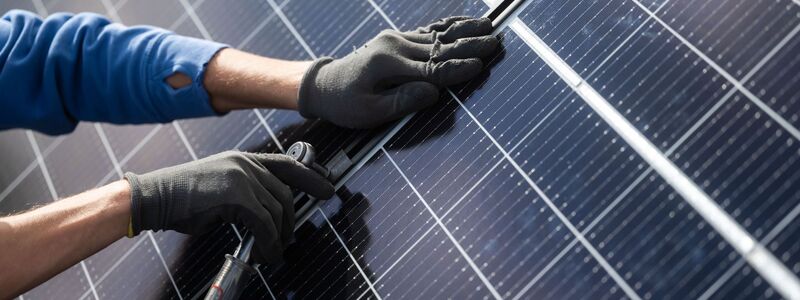 Kleine Solaranlagen sollen nicht mehr gefördert werden. - Foto: Marijan Murat/dpa