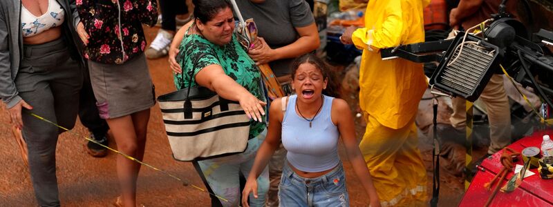 Viele Familien haben ihre Angehörigen verloren. - Foto: Silvia Izquierdo/AP/dpa