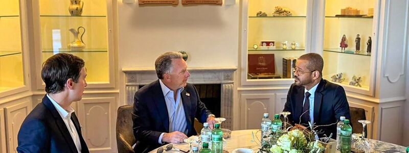Wieder vermittelt der Oman zwischen den USA und dem Iran. - Foto: Uncredited/Foreign Ministry of Oman/AP/dpa