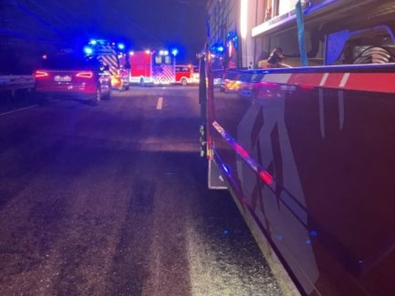 FW-OB: Verkehrsunfall auf der A42: Drei Verletzte Personen - Foto: presseportal.de