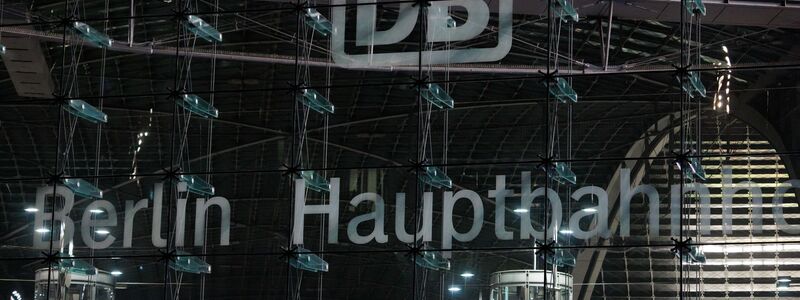 Die Bahn hat mit der Lokführergewerkschaft GDL einen Tarifkompromiss erzielt. (Archivbild) - Foto: Carsten Koall/dpa