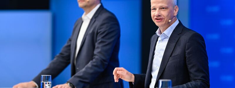 Der Dax-Konzern baut Tausende Jobs ab. (Archivbild) - Foto: Uwe Anspach/dpa