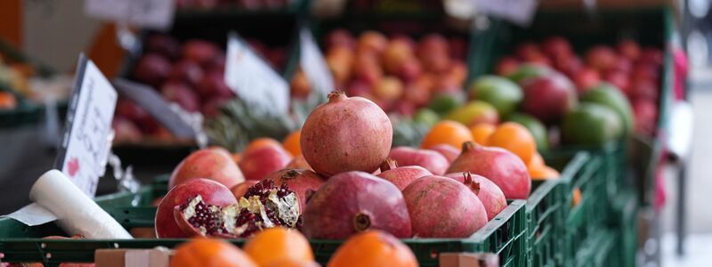 Obst hat sich zuletzt besonders verteuert (Archivbild) - Foto: Marcus Brandt/dpa
