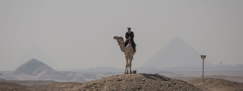 Sakkara ist die Begräbnisstätte der altägyptischen Residenzstadt Memphis. - Foto: Oliver Weiken/dpa